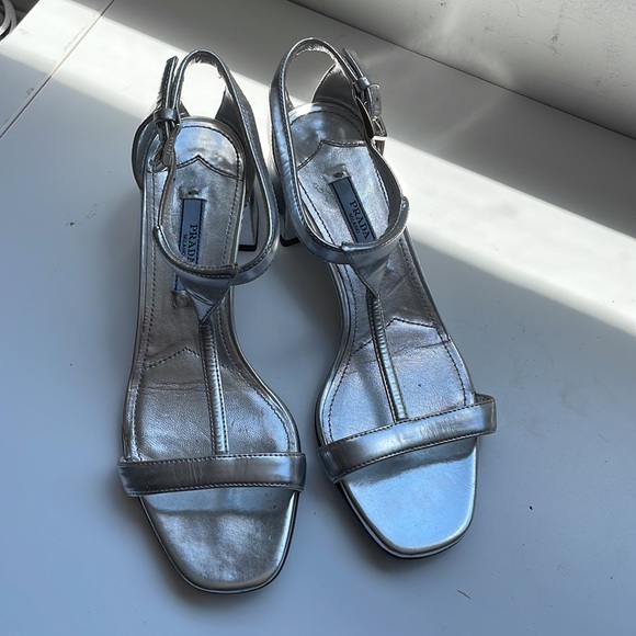 Prada silver block heel Sandals / heels - Picture 3 of 8